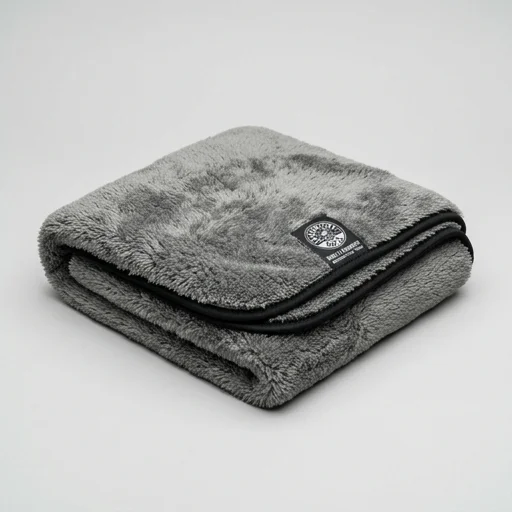 Chemical Guys Woolly Mammoth Microfiber Towel view 3
